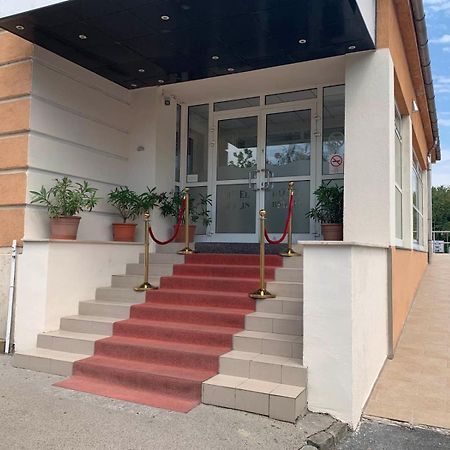 Only 15 Minutes To City Center, Free Secure Parking Βουδαπέστη Εξωτερικό φωτογραφία